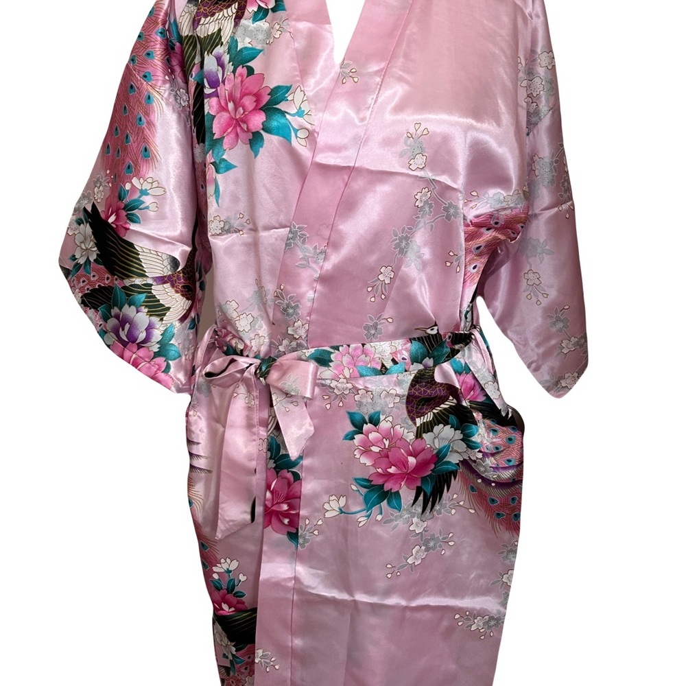 LOT OF 4 WOMEN’S KIMONO ROBE SILK FLORAL WEDDING PARTY ROBE 3 PINK 1 WHITE